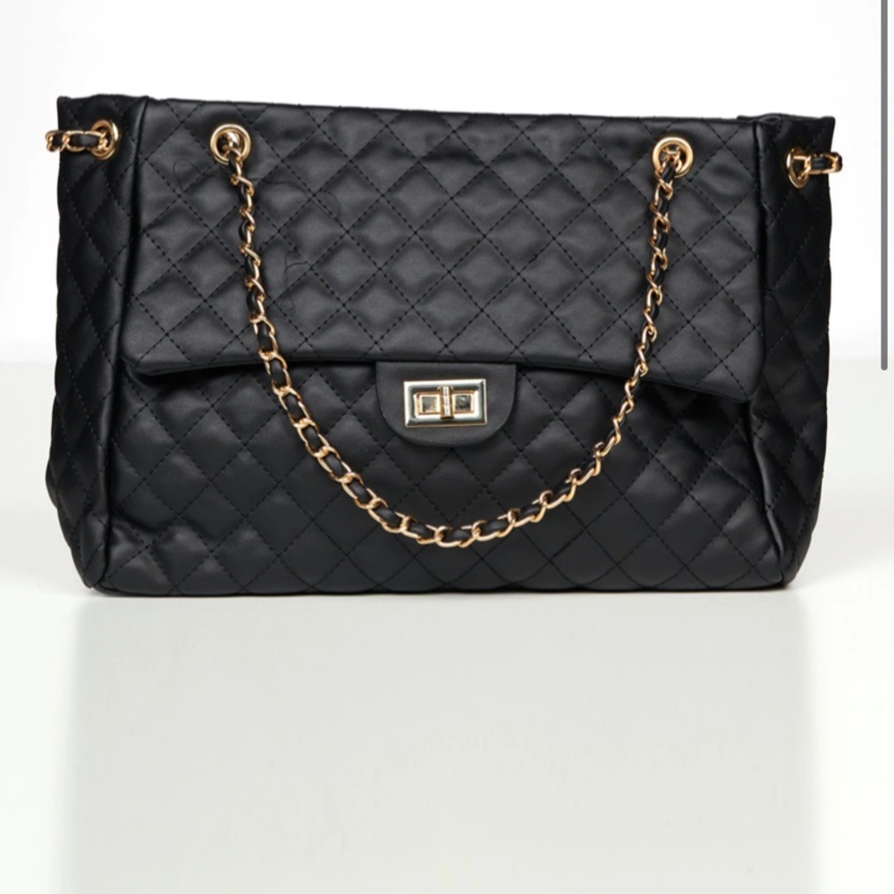 Nanamacs heading out quilted faux leather tote
